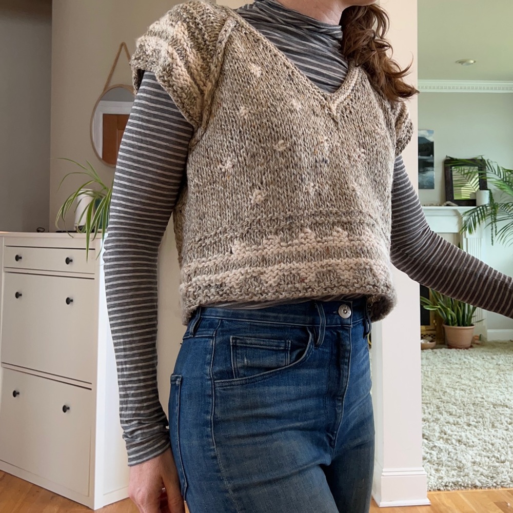 Vintage Liz Claiborne Cropped Sweater Vest